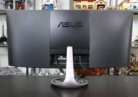 Asus MX34VQ v kancelářském prostředí