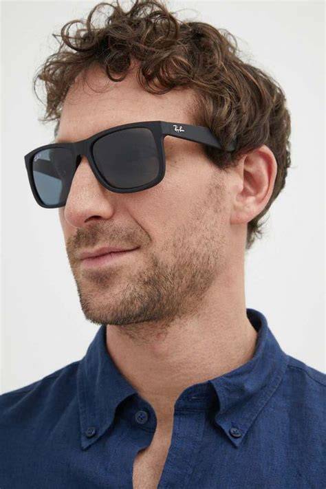Ray-Ban sluneční brýle ikonický design