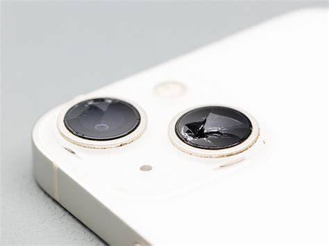 prostor pro výměnu sklíčka kamery iPhone 7