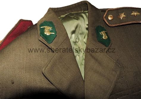 sběratelské vojenské doplňky 60. léta