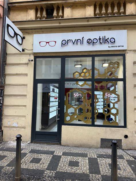 optika brýle služeb a vybavení