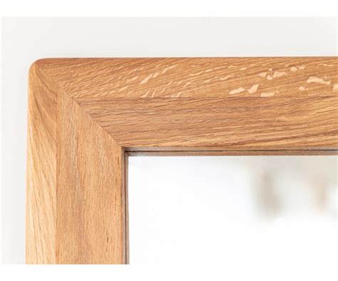 zrcadlo Orion dubové dřevo - design a materiál
