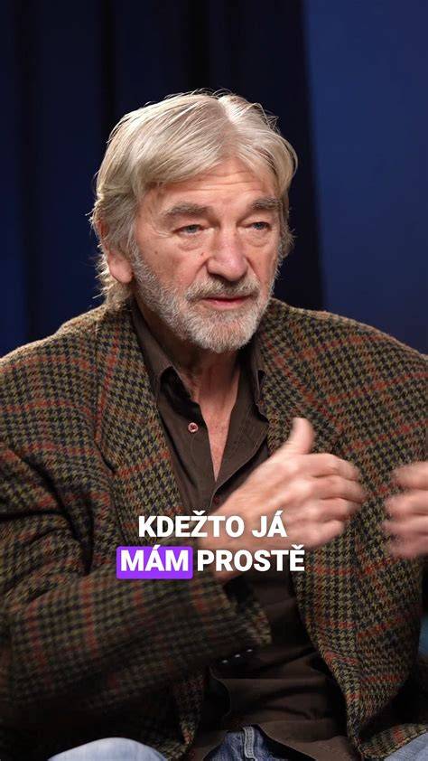 brýle Lenky Plačkové jako identita v show