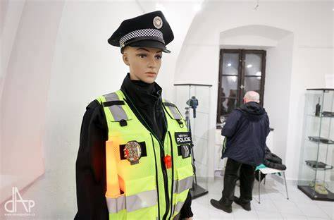 zobrazení výcviku a vybavení městské policie