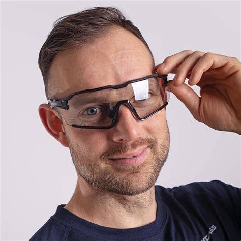 Brýle s dioptrickým klipem a fotochromatickými skly
